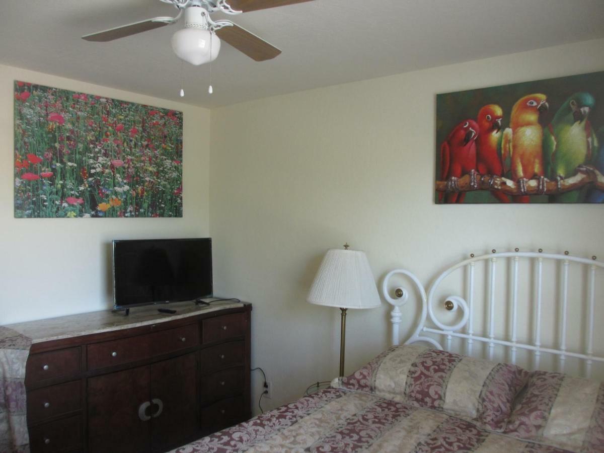 Art Gallery Vacation House Gilbert Exterior photo